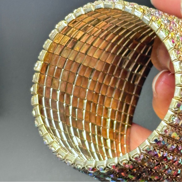 Elegant AB Crystal Gold Tone Stretch Bracelet Wedding Pagent - Picture 3 of 6